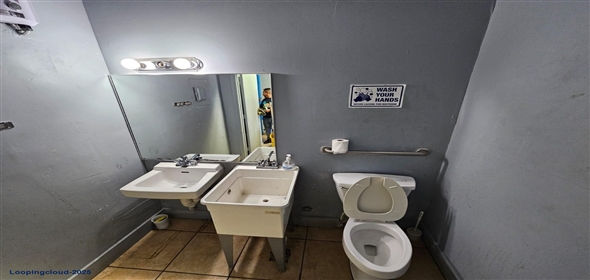 MIAMI, FL 33142 Miami Florida, 33142 | Nice Grocery Store