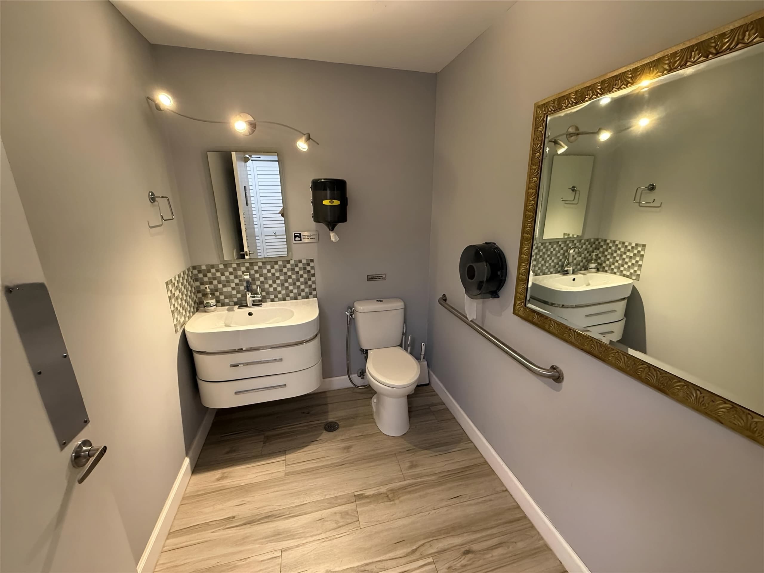 Warehouse for Sale in Doral Florida 33178