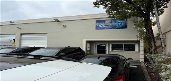 11467 NW 34th St # 11467 Doral Florida, 33178 | Beautiful Warehouse Office