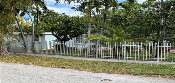 901 NE 128th St North Miami Florida, 33161 | Cozy Single Family
