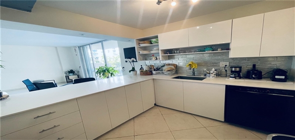 11111 Biscayne Blvd # 4E Biscayne Park Florida, 33181 | Stunning Residential Condo