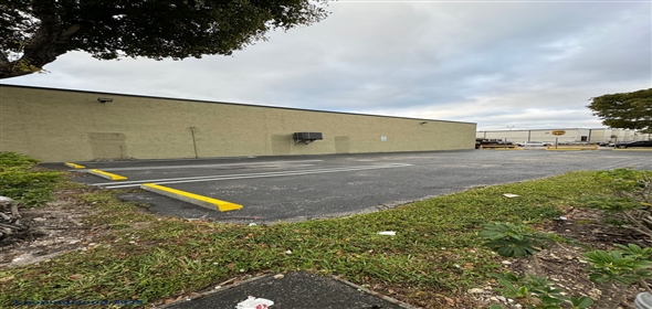 7278-80 NW 25TH ST Miami Florida, 33122 | Nice Warehouse + Office Space