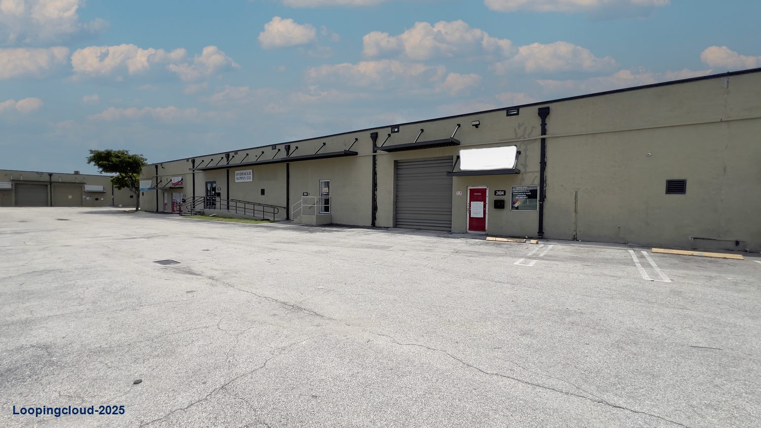 Beautiful Warehouse + Office Space