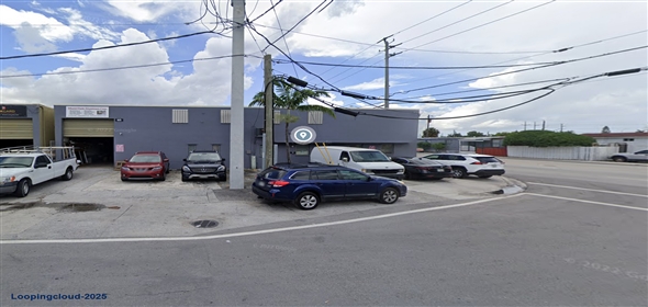 1615 W 31 PLACE Hialeah Florida, 33010 | Beautiful Warehouse Office
