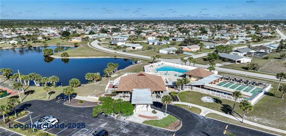 13632 CLARA LANE Port Charlotte Florida, 33981 | Charming and Comfortable Home