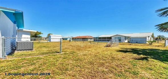 6392 COLISEUM BOULEVARD Port Charlotte Florida, 33981 | Charming, Move-in-Ready Home