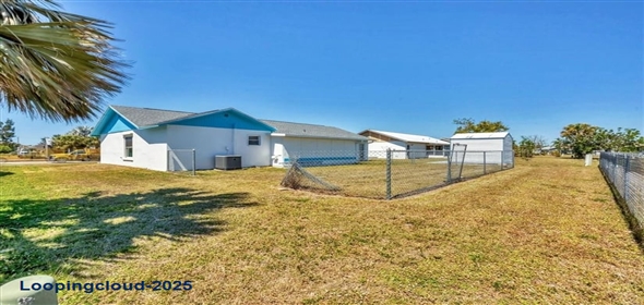 6392 COLISEUM BOULEVARD Port Charlotte Florida, 33981 | Charming, Move-in-Ready Home