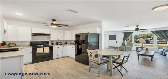 6392 COLISEUM BOULEVARD Port Charlotte Florida, 33981 | Charming, Move-in-Ready Home