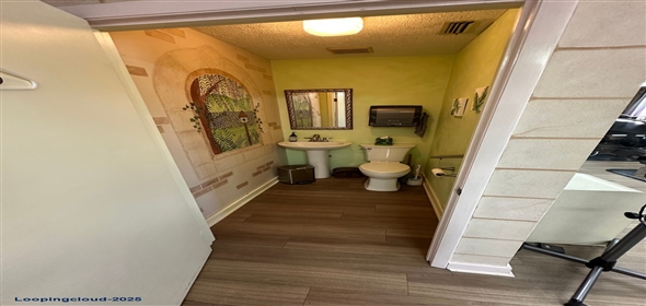 37610 Clinton Ave Dade City Florida, 33525 | 37610 Clinton Ave