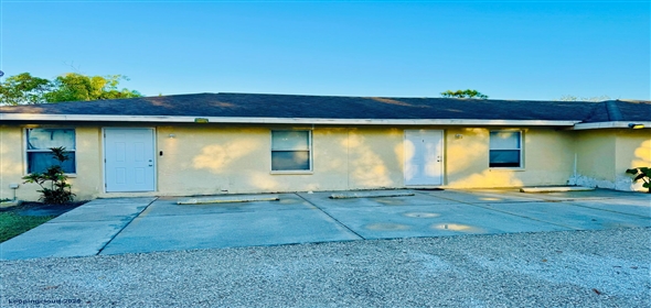 1913 3rd Avenue East Palmetto Florida, 34221 | 13% CASH-ON-CASH RETURN! THE PALMETTO PLACE APARTMENTS FOR SALE! (SELLER FINANCING AVAILABLE!)