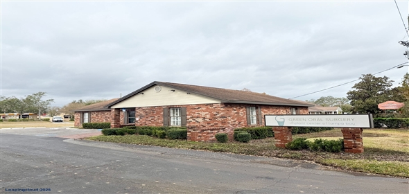 6519 Stadium Dr Zephyrhills Florida, 33542 | Move in Ready - Fully Equipped Dental Office