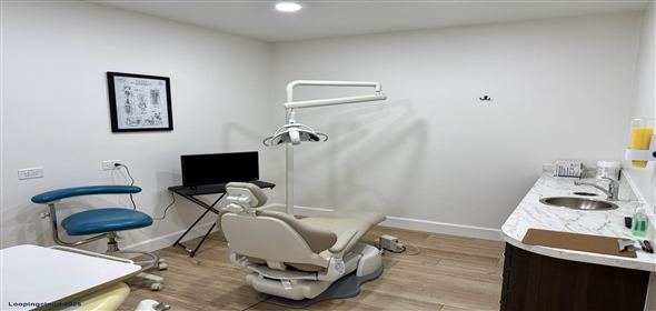 6519 Stadium Dr Zephyrhills Florida, 33542 | Move in Ready - Fully Equipped Dental Office