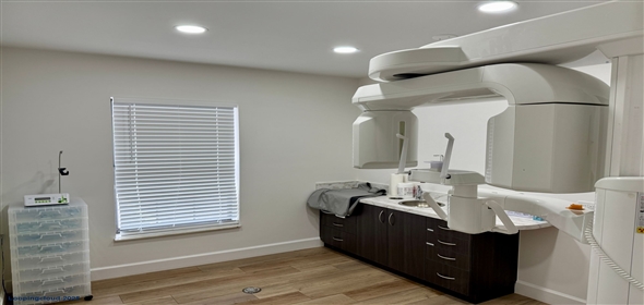 6519 Stadium Dr Zephyrhills Florida, 33542 | Move in Ready - Fully Equipped Dental Office