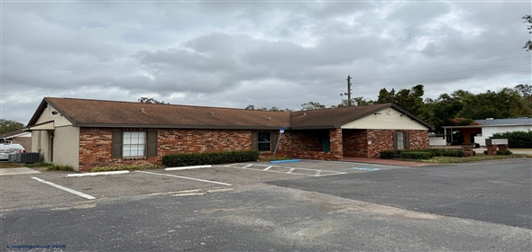 6519 Stadium Dr Zephyrhills Florida, 33542 | Move in Ready - Fully Equipped Dental Office