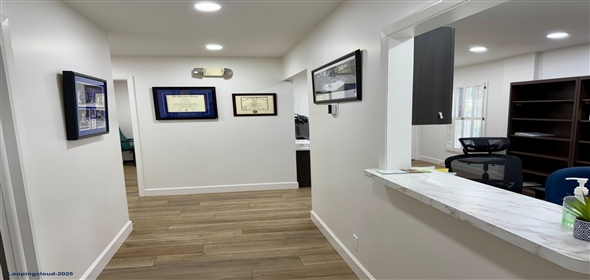 6519 Stadium Dr Zephyrhills Florida, 33542 | Move in Ready - Fully Equipped Dental Office