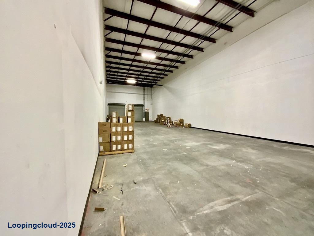 Drew Tina Commerce Center - Suite 15