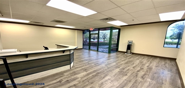 7075 Kingspointe Parkway Unit 15 Orlando Florida, 32819 | Drew Tina Commerce Center - Suite 15