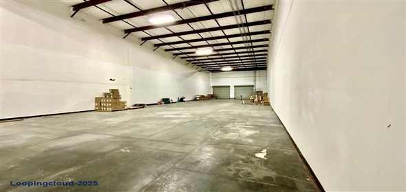 7075 Kingspointe Parkway Unit 15 Orlando Florida, 32819 | Drew Tina Commerce Center - Suite 15