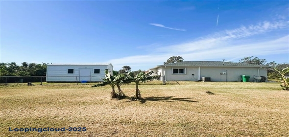 12143 DU BARRY AVENUE Port Charlotte Florida, 33981 | Beautiful Home in a Corner  Lot