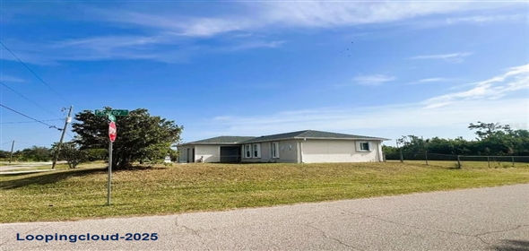 12143 DU BARRY AVENUE Port Charlotte Florida, 33981 | Beautiful Home in a Corner  Lot