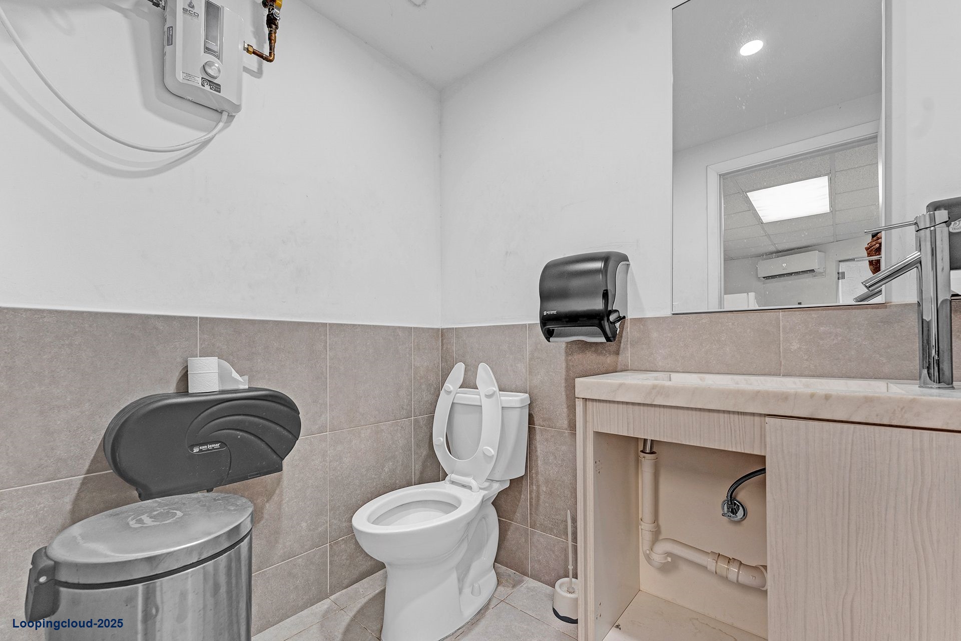 Warehouse for Sale in Miami Florida 33166