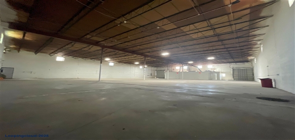 1665-69 West 33rd Place Hialeah Florida, 33012 | Nice Warehouse + Office space