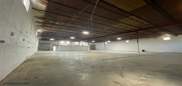 1665-69 West 33rd Place Hialeah Florida, 33012 | Nice Warehouse + Office space