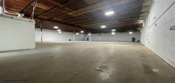 1665-69 West 33rd Place Hialeah Florida, 33012 | Nice Warehouse + Office space