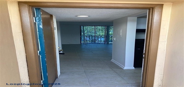 8420 SW 133rd Avenue Rd, Unit 422 Kendall Florida, 33183 | Beautiful Cozy Condo