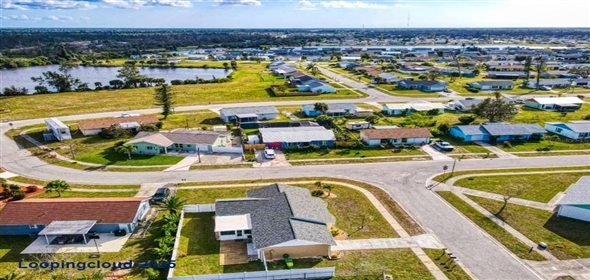 13575 CLARA LANE Port Charlotte Florida, 33981 | Beautiful Home in Gulf Cove