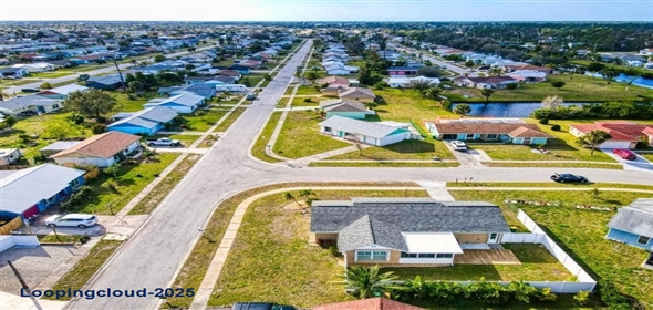 13575 CLARA LANE Port Charlotte Florida, 33981 | Beautiful Home in Gulf Cove