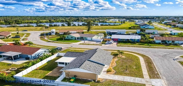 13575 CLARA LANE Port Charlotte Florida, 33981 | Beautiful Home in Gulf Cove