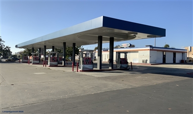 2004 E Valley Pky , Escondido California                                                                                           92027