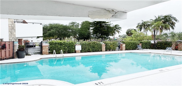 214 SW 1st St # 4 Pompano Beach Florida, 33060 | Charming Residential Condo