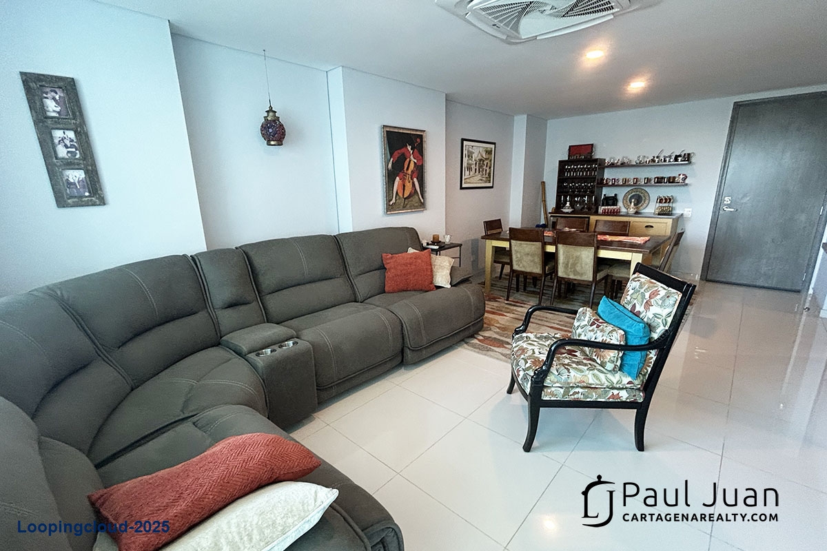 Impeccable 3-Bedroom Apartment with Study, Balcony & Garage – Move-In Ready!