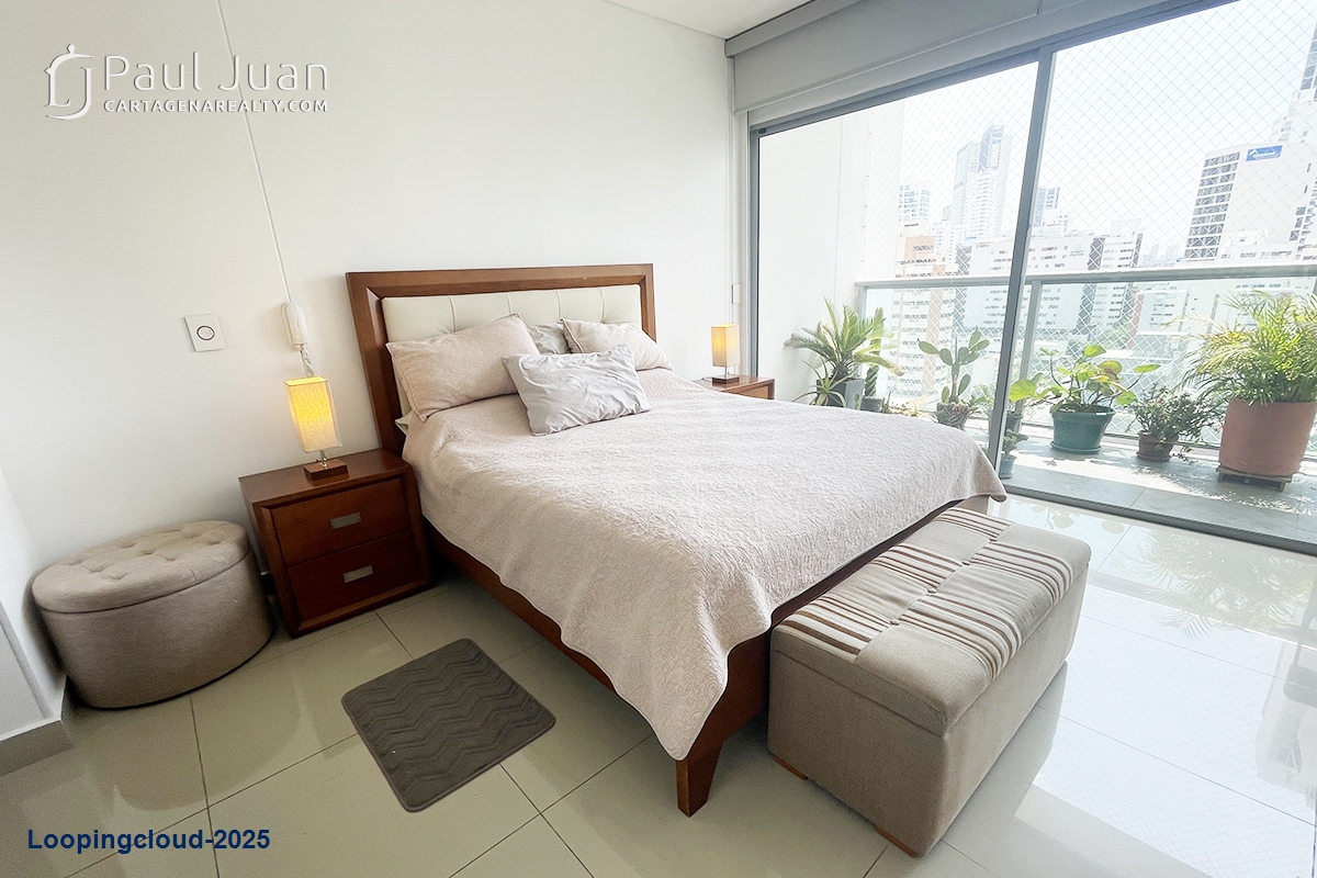 Spacious 3-Bedroom Apartment with Bocagrande Views & Tourist Rental Approval!