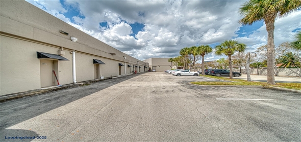 NORTH MIAMI BEACH, North Miami Beach Florida, 33160 | Cozy Cafe For Sale In North Miami Beach