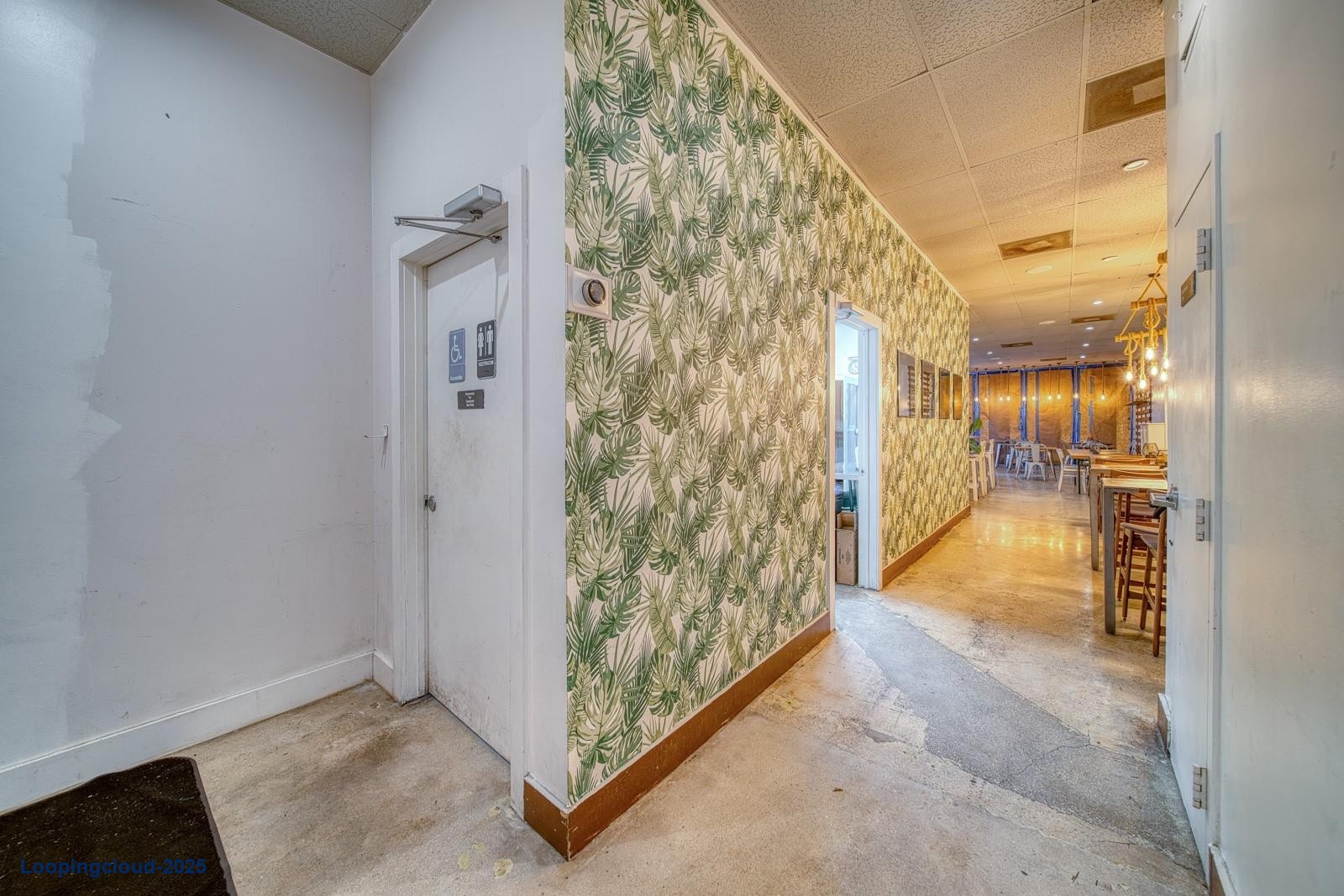 Cozy Cafe For Sale In North Miami Beach