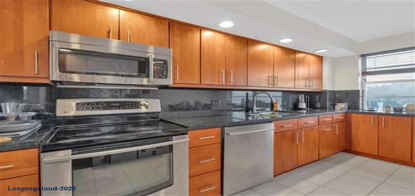 2801 NE 183 St # 301 Aventura Florida, 33160 | Nice and Beautiful Condo