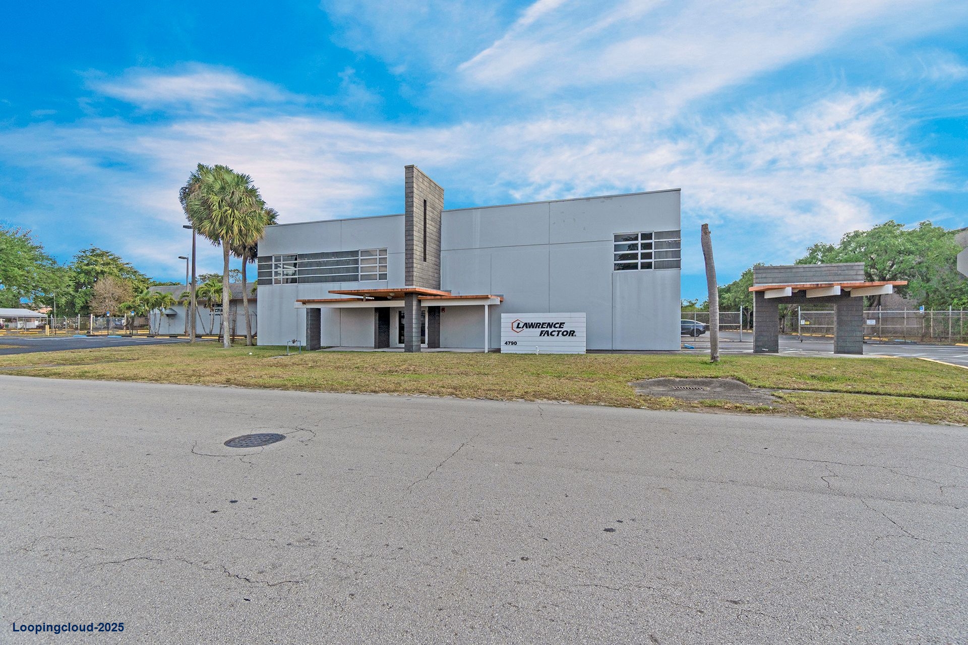 Great Industrial Freestanding Building