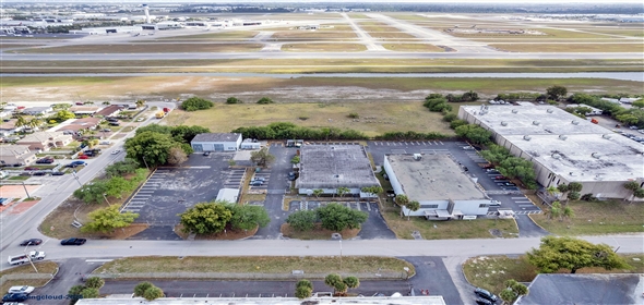 4790 NW 157th St Hialeah Florida, 33014 | Great Industrial Freestanding Building