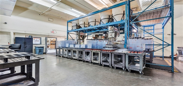 4790 NW 157th St Hialeah Florida, 33014 | Great Industrial Freestanding Building