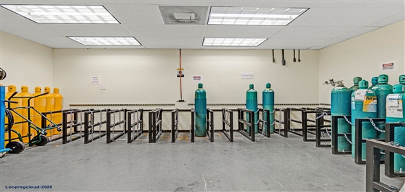 4790 NW 157th St Hialeah Florida, 33014 | Great Industrial Freestanding Building