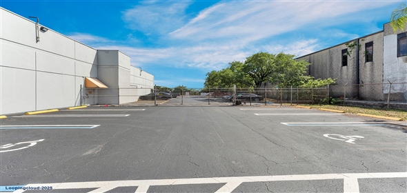 4790 NW 157th St Hialeah Florida, 33014 | Great Industrial Freestanding Building