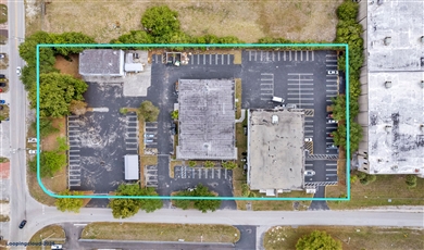4790 NW 157th St Hialeah Florida, 33014 | Great Industrial Freestanding Building