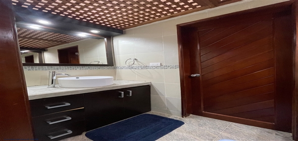 Urb Guaparo Valencia Carabobo, 2001 | Casa/Quinta Urb. Guaparo Valencia - Beautiful Single Family