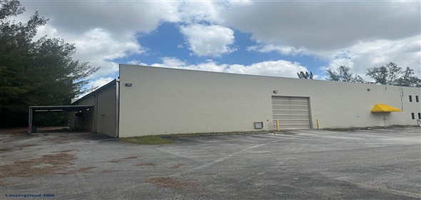 2180 NW 94th Avenue Doral Florida, 33172 | Nice Freestanding Building