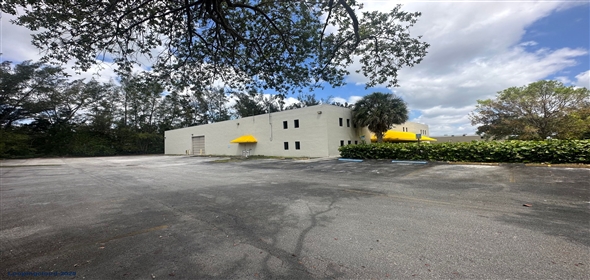 2180 NW 94th Avenue Doral Florida, 33172 | Nice Freestanding Building