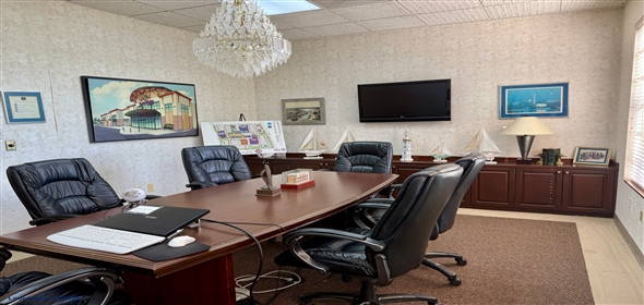 13801 N Dale Mabry Hwy Tampa Florida, 33618 | N Dale Mabry Hwy - Retail/Office Investment on 1.72 Acres - 7.5% CAP Rate