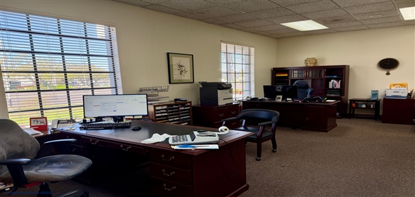 13801 N Dale Mabry Hwy Tampa Florida, 33618 | N Dale Mabry Hwy - Retail/Office Investment on 1.72 Acres - 7.5% CAP Rate